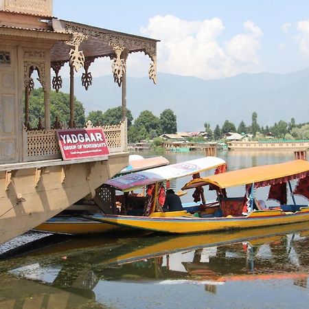 Yadgaar Houseboats Hotel Srīnagar Екстериор снимка