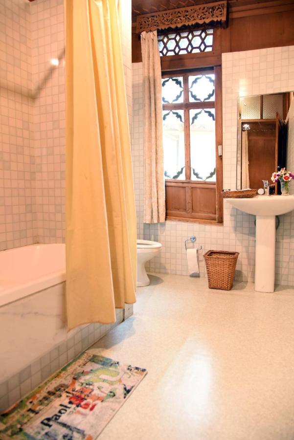 Yadgaar Houseboats Hotel Srīnagar Екстериор снимка